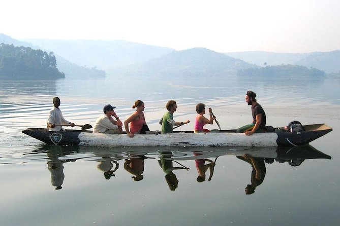3 days Uganda Gorilla safari tour with relaxation on Lake Bunyonyi - Guides, transport, and the private format