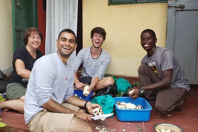 Cooking Class for Typical Ugandan Food in Kampala - Matooke, banana leaves, and a meal with a sense of place