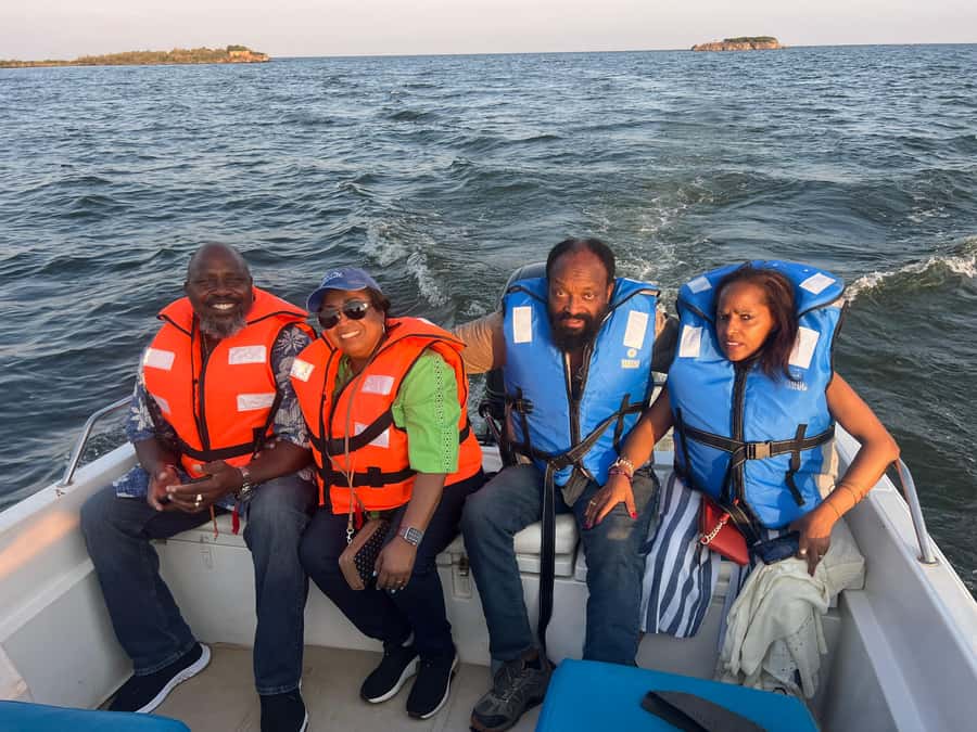 Entebbe: Equatar Line Tour & Victoria Lake Sunset Boat Ride - Timing, duration, and the full-day confusion
