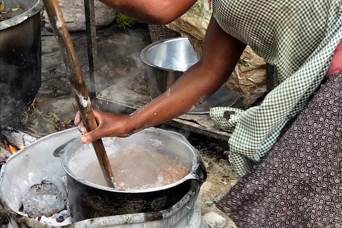Fishing Village Food Tour & Luwombo Stop - How the five-hour schedule may feel
