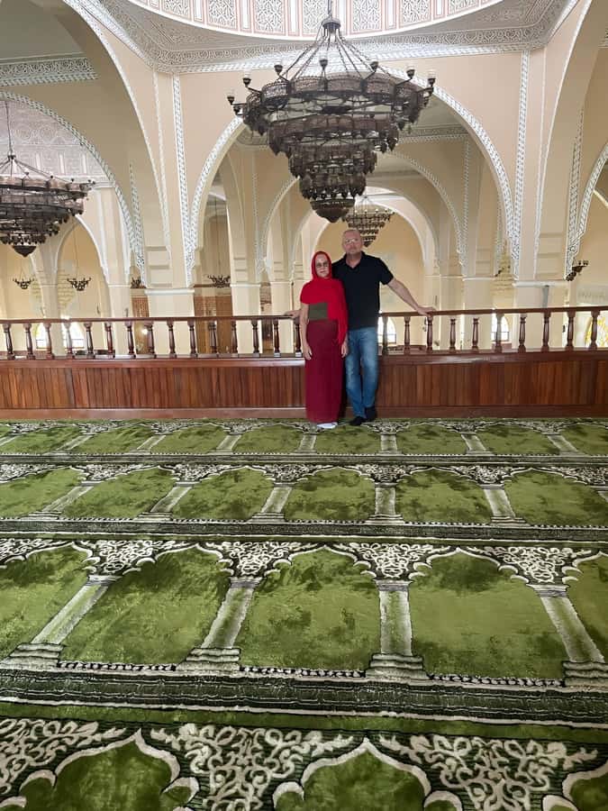 Kampala: Guided City Walking Tour with Gadaffi Mosque - Kampala on foot, from monuments to market lanes