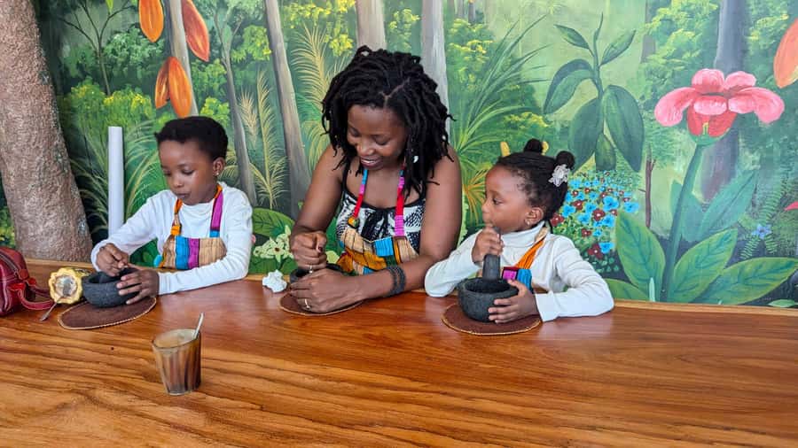 Kampala: Hands-On Chocolate Making Experience - From cocoa pod to chocolate bar in two hours