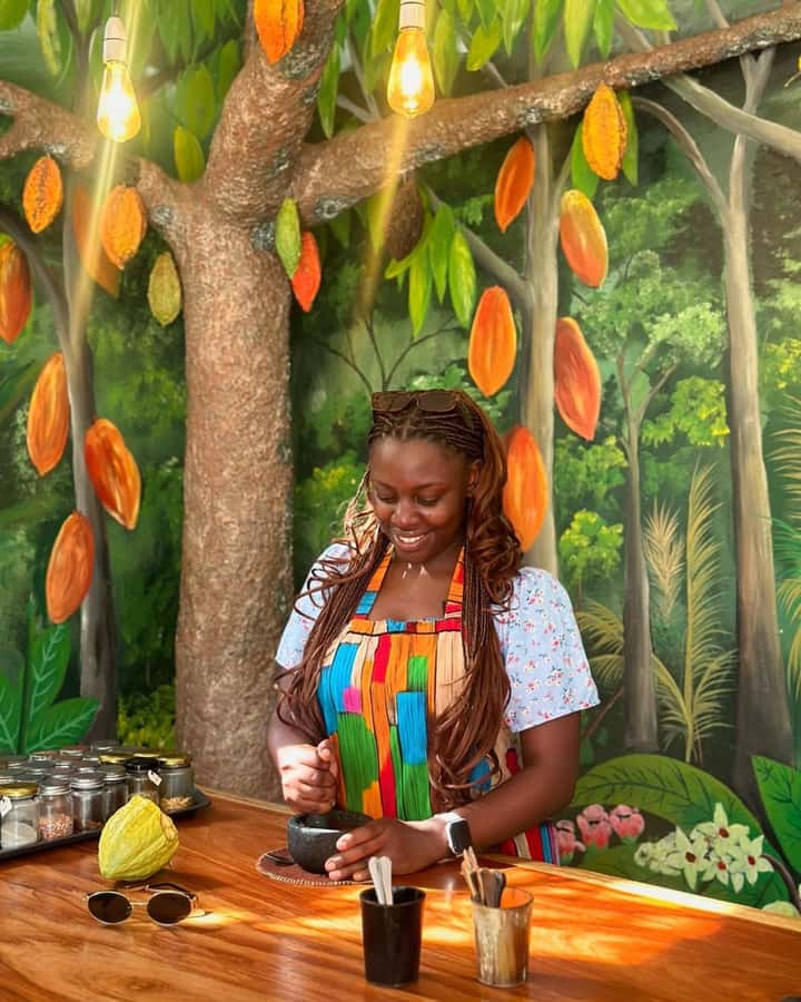 Kampala: Hands-On Chocolate Making Experience - Tempering and making a bar to take home