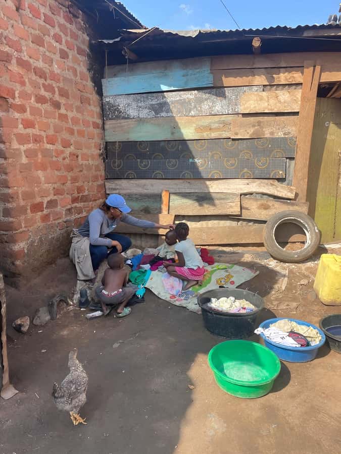 Kampala: Katanga Slum Guided Walking Tour - Small businesses show how Katanga works