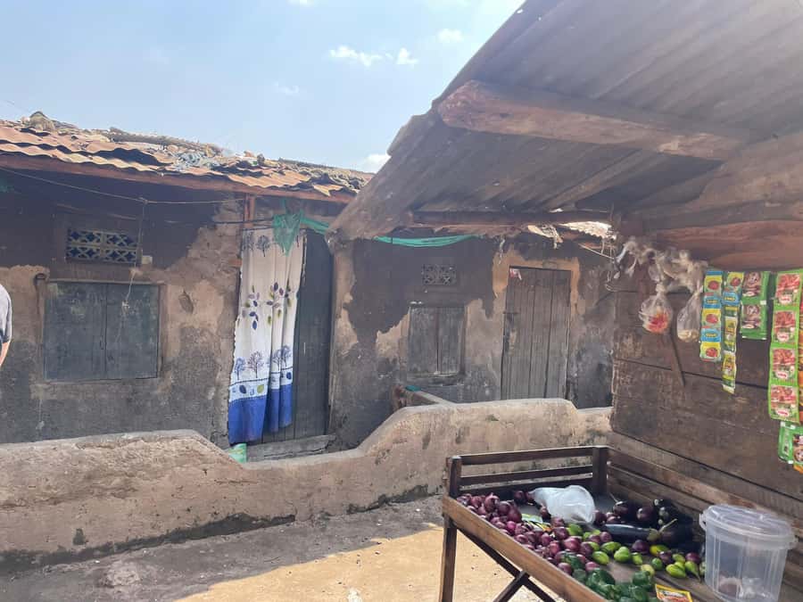 Kampala: Katanga Slum Guided Walking Tour - The hard facts are part of the experience