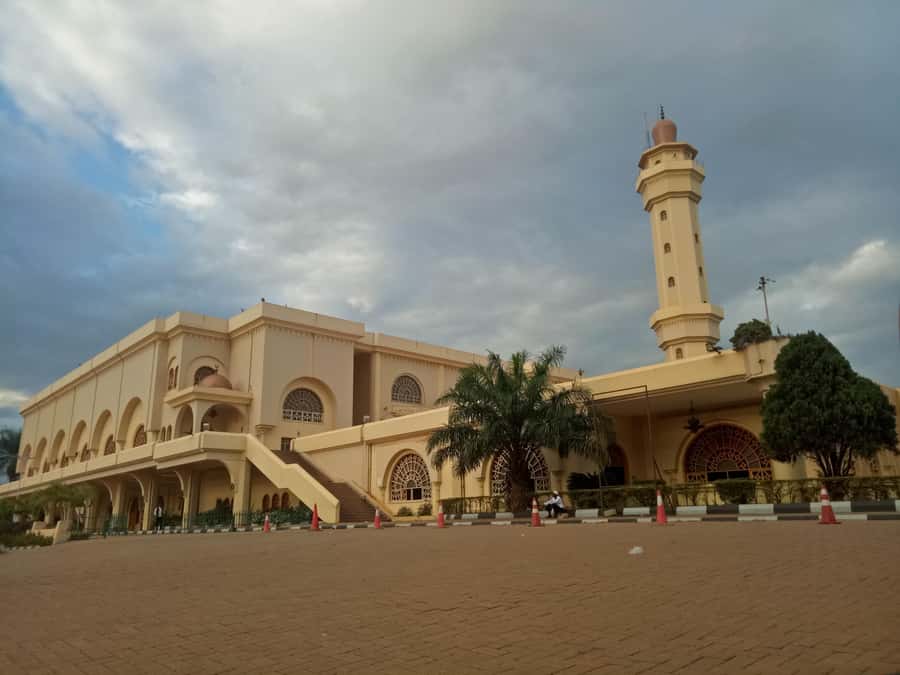 Kampala: Luxury City Tour with Hotel Pickup and Drop-Off - What this Kampala day tour is really about