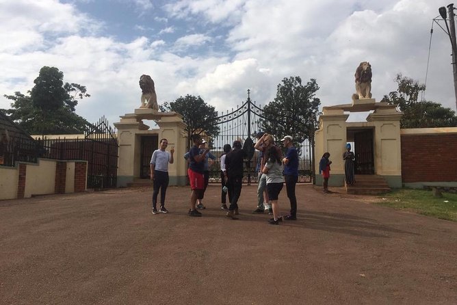 Kampala’s Best Experience walking tour - The Independence Monument and a final history lesson