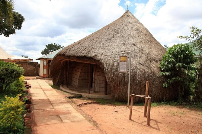 Tombs, King’s palace & Gaddafi mosque walk (Airpals Safaris tour) - Why this three-stop Kampala walk works
